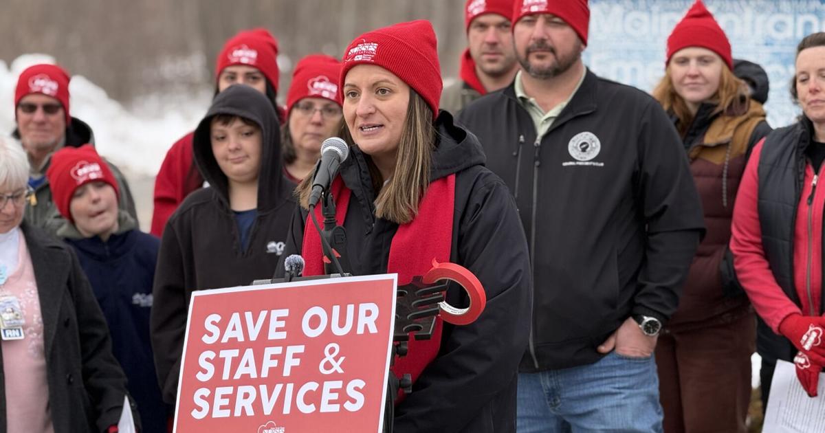 Nurses rally in Carthage as hospital bankruptcy proceedings continue